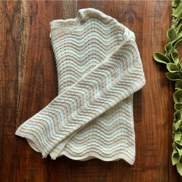 Jessica Simpson Cropped Scallop Sweater - Picture 2 of 7